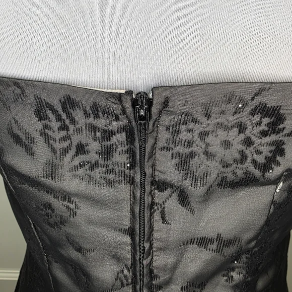 Morgan And Co Elegant Black Floral Lace Evening Dress Maxi Size 7/8 - Picture 9 of 12